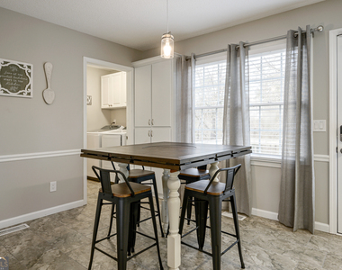 23 Magnolia Court Ne - Photo Thumbnail 7