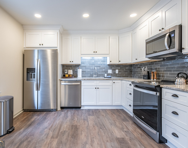 21 Magnolia Court Ne - Photo Thumbnail 7