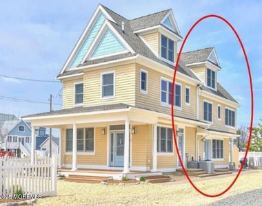 10 4th Avenue - Photo Thumbnail 15