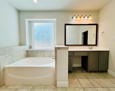5644 Salt Springs Drive - Photo Thumbnail 16