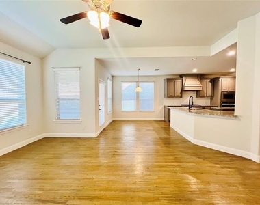 5644 Salt Springs Drive - Photo Thumbnail 11