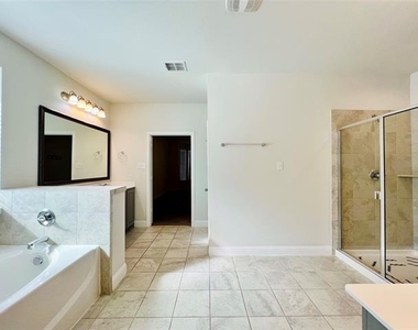 5644 Salt Springs Drive - Photo Thumbnail 15