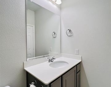 5644 Salt Springs Drive - Photo Thumbnail 30