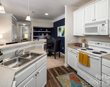 117 Abberly Green Boulevard - Photo Thumbnail 6