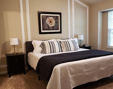 10643 Greyhound Drive - Photo Thumbnail 3