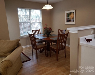 10643 Greyhound Drive - Photo Thumbnail 9