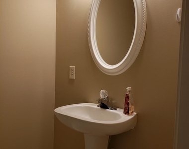 10643 Greyhound Drive - Photo Thumbnail 10