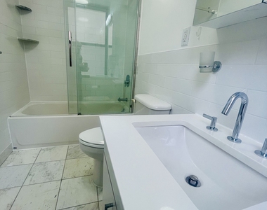 145 West 55th Street, 13A - Photo Thumbnail 16