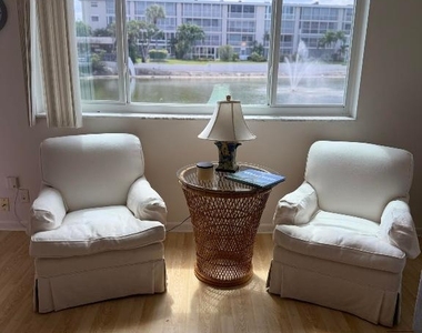 2616 Garden Drive N - Photo Thumbnail 10
