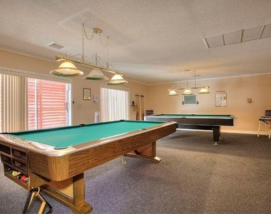 2616 Garden Drive N - Photo Thumbnail 18