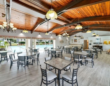 2616 Garden Drive N - Photo Thumbnail 20
