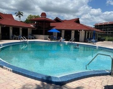 110 Half Moon Circle - Photo Thumbnail 12