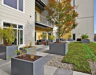 16175 Cleveland Street - Photo Thumbnail 26
