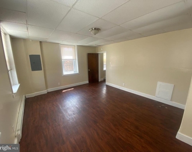 432 N 64th Street - Photo Thumbnail 4