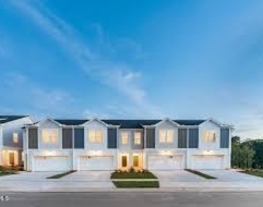 1103 Alfonso Lane - Photo Thumbnail 1