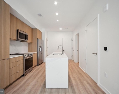 5300 Wisconsin Avenue Nw - Photo Thumbnail 13