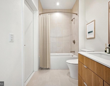 5300 Wisconsin Avenue Nw - Photo Thumbnail 14