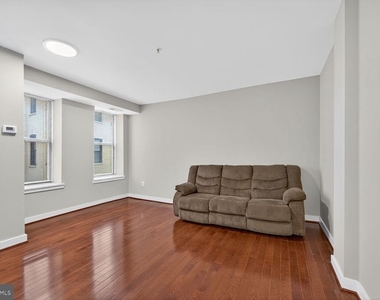 1440 W Street Nw - Photo Thumbnail 6