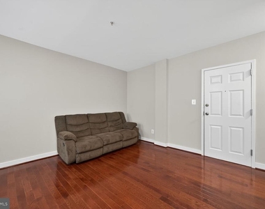 1440 W Street Nw - Photo Thumbnail 2