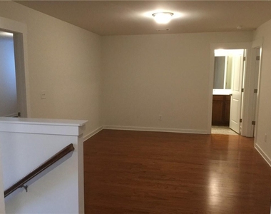 1392 Weatherbrook Circle - Photo Thumbnail 6