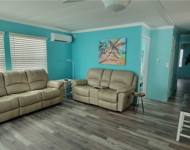 4701 Kahlua Lane - Photo Thumbnail 8