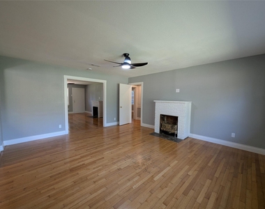 12633 Arp Street - Photo Thumbnail 2