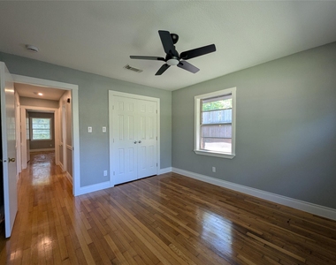 12633 Arp Street - Photo Thumbnail 9