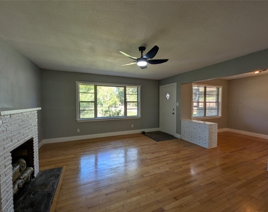 12633 Arp Street - Photo Thumbnail 3