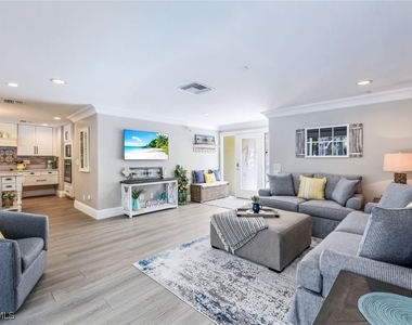 723 Willowhead Drive - Photo Thumbnail 3