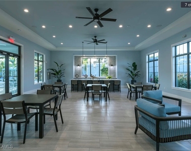 2555 Seychelles Drive - Photo Thumbnail 17
