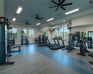 2555 Seychelles Drive - Photo Thumbnail 15