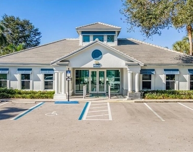 6325 Wilshire Pines Circle - Photo Thumbnail 11