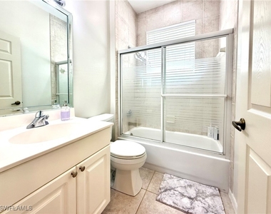 6325 Wilshire Pines Circle - Photo Thumbnail 10