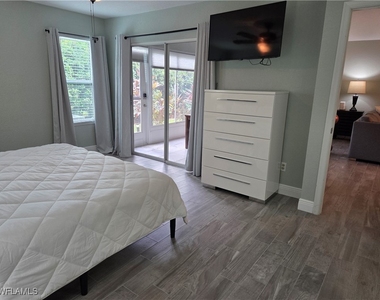 22161 Tallwood Court - Photo Thumbnail 12