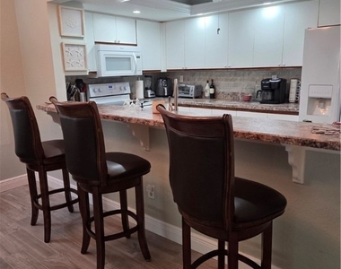 22161 Tallwood Court - Photo Thumbnail 5