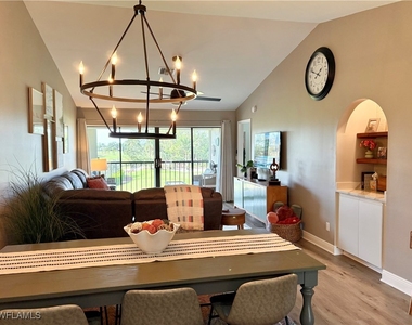 605 Augusta Boulevard - Photo Thumbnail 8