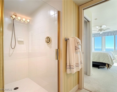 6849 Grenadier Boulevard - Photo Thumbnail 30