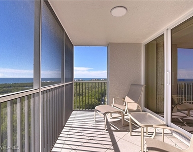 6849 Grenadier Boulevard - Photo Thumbnail 45