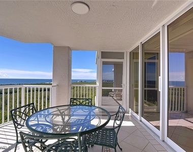 6849 Grenadier Boulevard - Photo Thumbnail 47