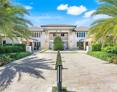 295 5th Avenue S - Photo Thumbnail 24