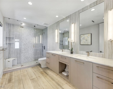 295 5th Avenue S - Photo Thumbnail 15