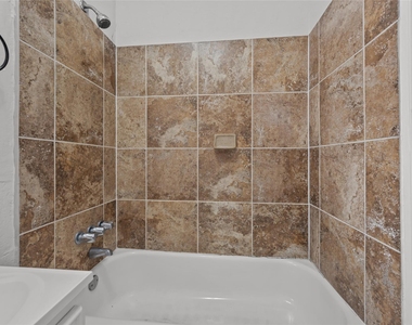 907 W Gray - Photo Thumbnail 1