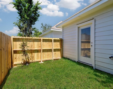 9816 Masterson Street - Photo Thumbnail 22