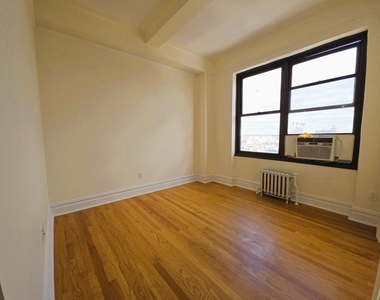 2nd Avenue - Photo Thumbnail 4