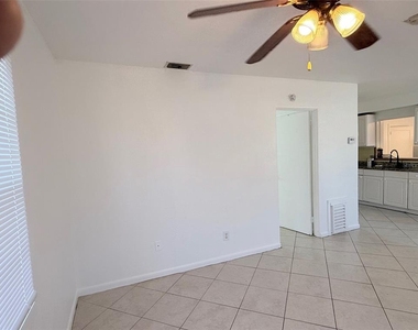4618 20th Avenue S - Photo Thumbnail 4