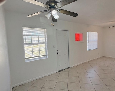 4618 20th Avenue S - Photo Thumbnail 3