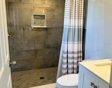 12500 Capri Cir N - Photo Thumbnail 23