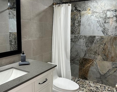 12500 Capri Cir N - Photo Thumbnail 28