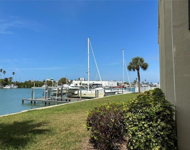 12500 Capri Cir N - Photo Thumbnail 48