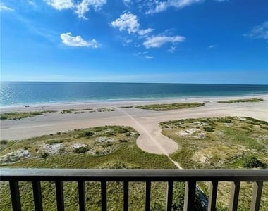 1290 Gulf Boulevard - Photo Thumbnail 3